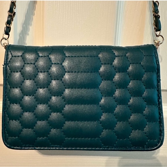 bebe Teal Crossbody Bag with Gold Chain EUC - Picture 4 of 6
